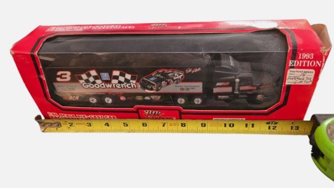 1993 Racing Champions Nascar Transporter # 3 Dale Earnhardt 1:64 scale